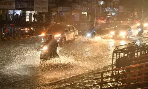 Hyderabad Rains : హైదరాబాద్‌లో భారీ వర్షం.. హెచ్చరికలు జారీ చేసిన మేయర్