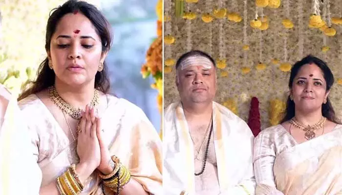 ఎమోషనల్ వీడియో షేర్ చేసిన అనసూయ.. చాలా స్పెషల్ అంటూ పోస్ట్ ఎమోషనల్ వీడియో షేర్ చేసిన అనసూయ.. చాలా స్పెషల్ అంటూ పోస్ట్