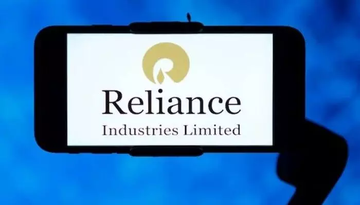 Reliance: ఏడాది ఆఖరు కల్లా రిలయన్స్ సోలార్ మాడ్యూల్ ఫ్యాక్టరీ ప్రారంభం Reliance: ఏడాది ఆఖరు కల్లా రిలయన్స్ సోలార్ మాడ్యూల్ ఫ్యాక్టరీ ప్రారంభం