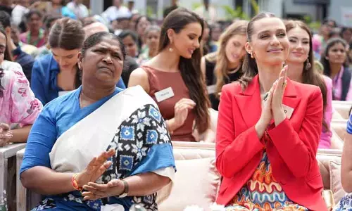 అందం అంటే బాహ్య సౌందర్యం కాదు.. ఇందిరా మహిళా శక్తి బజార్‌‌‌ను సందర్శించిన మిస్ వరల్డ్ పోటీదారులు