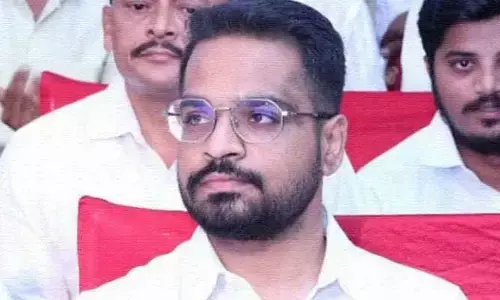 సజ్జల భార్గవరెడ్డికి సుప్రీంకోర్టులో చుక్కెదురు