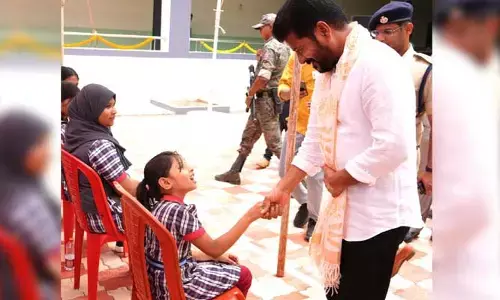 CM Recvanth Reddy : విద్యార్థులతో ముచ్చటించిన సీఎం రేవంత్ రెడ్డి