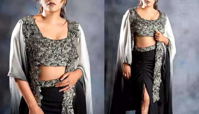బ్లాక్ డ్రెస్లో టాలీవుడ్ హీరోయిన్ అందాల ఆరబోత.. లేటెస్ట్ ఫొటోలు వైరల్ బ్లాక్ డ్రెస్లో టాలీవుడ్ హీరోయిన్ అందాల ఆరబోత.. లేటెస్ట్ ఫొటోలు వైరల్
