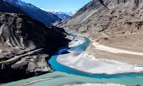 Indus Water: సింధూ నదీ జలాల ఒప్పందంపై పునఃసమీక్ష తప్పనిసరి: కేంద్రం