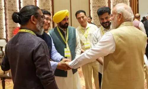 PM Modi: కేంద్రం, రాష్ట్రాలు టీమిండియాలా పనిచేయాలి- మోడీ