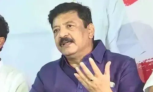 ఇండస్ట్రీని అడ్డం పెట్టుకుని వివాదాలు సృష్టిస్తే సహించం.. మంత్రి హెచ్చరిక