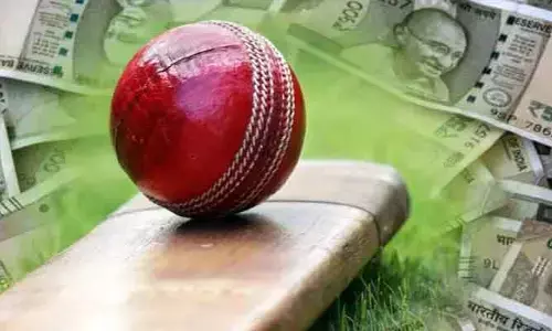 ఆళ్లగడ్డలో క్రికెట్ బెట్టింగ్.. ఐదుగురు అరెస్ట్, భారీగా నగదు సీజ్