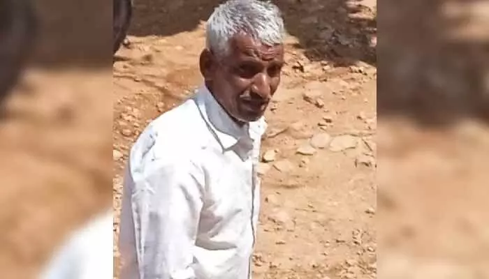 తాటిచెట్టు పైనుంచి జారిపడి కల్లుగీత కార్మికుడి దుర్మరణం తాటిచెట్టు పైనుంచి జారిపడి కల్లుగీత కార్మికుడి దుర్మరణం