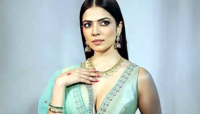 Malavika Mohanan: ఆ విషయాన్ని జీర్ణించుకోలేకపోతున్న.. మాళవిక మోహనన్ ఎమోషనల్ పోస్ట్ Malavika Mohanan: ఆ విషయాన్ని జీర్ణించుకోలేకపోతున్న.. మాళవిక మోహనన్ ఎమోషనల్ పోస్ట్