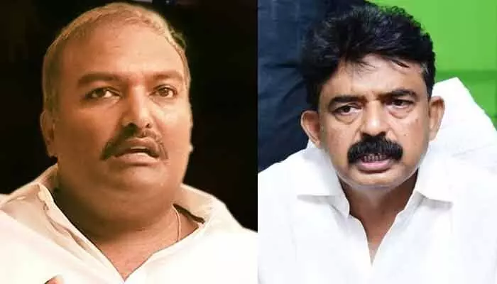 పేర్ని నాని ఓ తోక తెగిన కోతి: జనసేన ఎమ్మెల్యే సెటైర్లు పేర్ని నాని ఓ తోక తెగిన కోతి: జనసేన ఎమ్మెల్యే సెటైర్లు