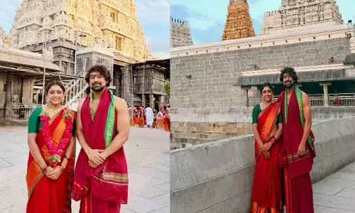 ‘18 శక్తి పీఠాల సందర్శన అనే నా ఆధ్యాత్మిక స్వప్నయాత్ర నేడు మొదలైంది’.. భర్తతో కలిసి తల్లి చరణాల వద్ద కన్నీళ్లతో కృతజ్ఞతలు తెలిపిన నటి