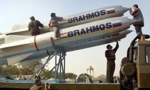 Brahmos: అధునాతన బ్రహ్మోస్ క్షిపణుల తయారీకి భారత్, రష్యా చర్చలు
