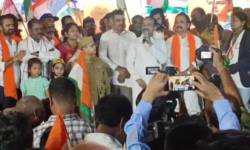మూడు రోజుల్లో మోకాళ్లపై మోకరిల్లిన పాకిస్తాన్  : ఎంపీలు ఈటెల, కొండా