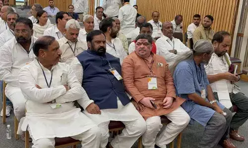Congress: కులగణనపై కాంగ్రెస్ కీలక సమావేశం