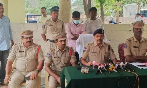 కేంద్ర ప్రభుత్వ ఉద్యోగం.. కేటుగాడి డూప్లికేట్ లెటర్ తో షాక్..!