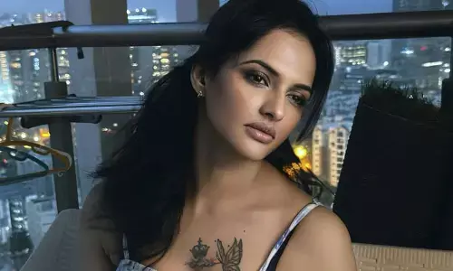 Jyothi Rai : కిల్లింగ్ లుక్స్ తో కుర్రాళ్లను కవ్విస్తున్న జ్యోతి రాయ్