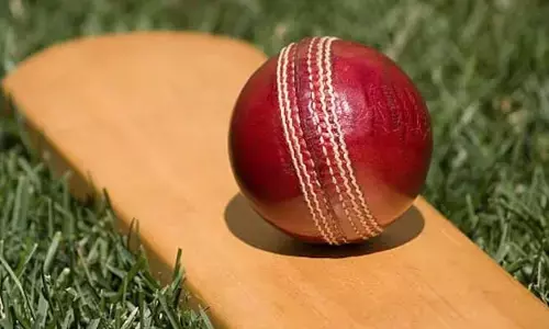 క్రికెట్ చరిత్రలోనే వింత.. ఒక్క రన్.. ఒక్క వైడ్.. 10 వికెట్లు డౌన్