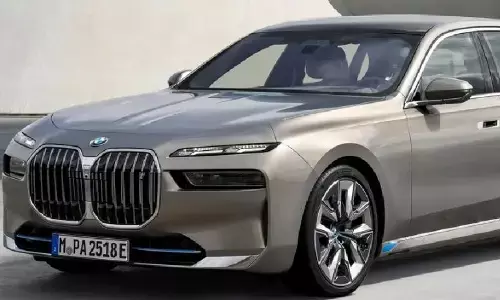 BMW India: దేశవ్యాప్తంగా అన్ని రాష్ట్రాల్లో ఒకే ధరకు బీఎండబ్ల్యూ ఈవీ ఐ7 కారు