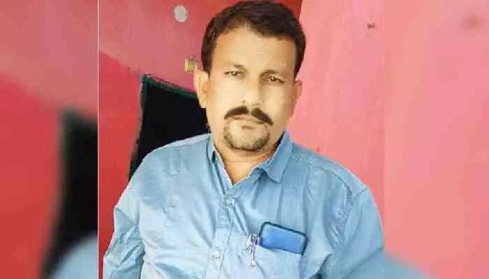 పాలకవీడులో ఘోర రోడ్డు ప్రమాదం...విద్యుత్ ఉద్యోగి మృతి పాలకవీడులో ఘోర రోడ్డు ప్రమాదం...విద్యుత్ ఉద్యోగి మృతి