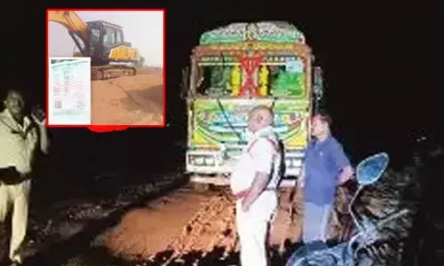 అక్రమ ఇసుక రవాణాకు అధికారుల అండదండలు.. అడ్డగోలుగా దందా