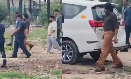అక్కడ జరుపుకుంటున్న ఓజీ షూటింగ్.. స్టైలీష్ లుక్‌లో పవన్ కళ్యాణ్.. వీడియో వైరల్