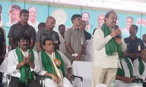 జిల్లాలో ఆయిల్ ఫామ్ కంపెనీ ఏర్పాటుకు కృషి: మంత్రి తుమ్మల