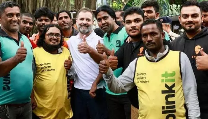 ‘రేటింగ్ కాదు.. హక్కులు కావాలి’ కర్ణాటక తర్వాత తెలంగాణలోనే.. రాహుల్ గాంధీ ఆసక్తికర ట్వీట్ ‘రేటింగ్ కాదు.. హక్కులు కావాలి’ కర్ణాటక తర్వాత తెలంగాణలోనే.. రాహుల్ గాంధీ ఆసక్తికర ట్వీట్