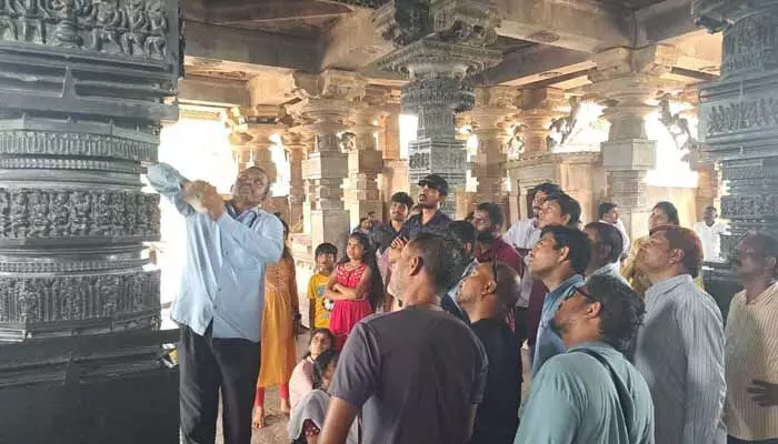 రామప్పను సందర్శించిన మాల్దీవులకు చెందిన అడిట్ అఫిషియల్స్ రామప్పను సందర్శించిన మాల్దీవులకు చెందిన అడిట్ అఫిషియల్స్