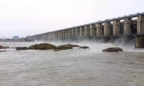 Jurala Project : జూరాల 10 గేట్లు ఎత్తివేత