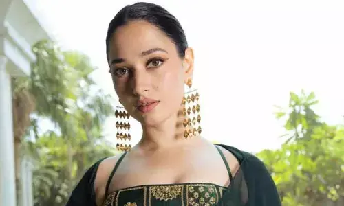 Tamannaah Bhatia: పెళ్లి కాకుండానే తల్లి కాబోతున్న తమన్నా.. హాట్ టాపిక్‌గా మారిన వీడియో.. ఇలా మారిపోయిందేంటని నెటిజన్లు షాక్