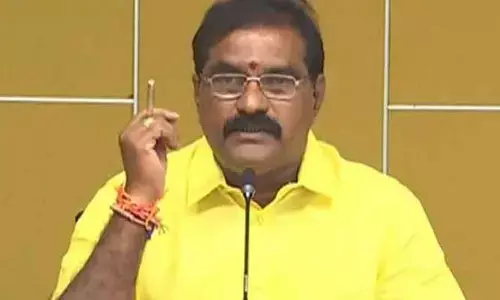 బుడమేరుకు గండి.. అధికారులకు మంత్రి నిమ్మల కీలక ఆదేశాలు