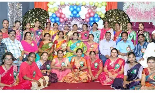 ఘనంగా సోషల్ వెల్ఫేర్ పాఠశాల పూర్వ విద్యార్థినిల ఆత్మీయ సమ్మేళనం!