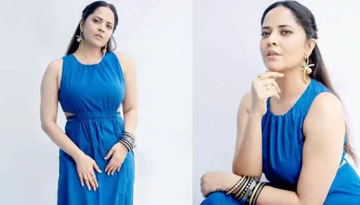 Anasuya: మోడ్రన్ డ్రెస్లో అనసూయ ఫొటోషూట్.. నెట్టింట వైరలవుతోన్న క్రేజీ ఫొటోలు Anasuya: మోడ్రన్ డ్రెస్లో అనసూయ ఫొటోషూట్.. నెట్టింట వైరలవుతోన్న క్రేజీ ఫొటోలు