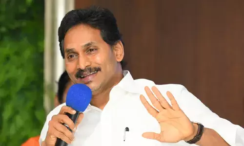 ‘ఆయన రియల్ లైఫ్‌లోనూ హీరోనే’.. మాజీ సీఎం ఆసక్తికర వ్యాఖ్యలు