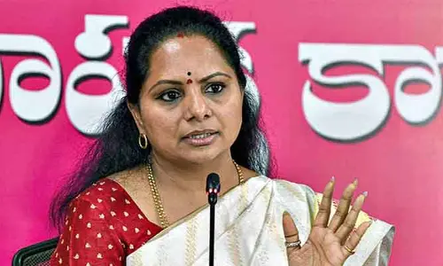 MLC Kavitha: మహిళలకు రూ. 2,500 ఇచ్చే వరకు పోరాటం చేస్తాం.. ఎమ్మెల్సీ కవిత హెచ్చరిక