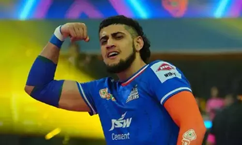 పీకేఎల్ వేలంలో జాక్‌పాట్ కొట్టిన ఇరాన్ ప్లేయర్ షాడ్లౌయ్.. అతన్ని గుజరాత్ ఎంతకు కొనుగోలు చేసిందో తెలుసా?