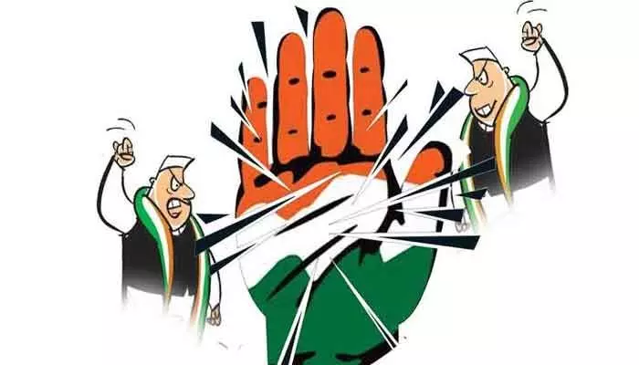 కాంగ్రెస్ పార్టీ లో ఫ్లెక్సీ చిచ్చు.. ఆత్మకూరులో కాంగ్రెస్ నేతల మధ్య వాగ్వాదం.. కాంగ్రెస్ పార్టీ లో ఫ్లెక్సీ చిచ్చు.. ఆత్మకూరులో కాంగ్రెస్ నేతల మధ్య వాగ్వాదం..