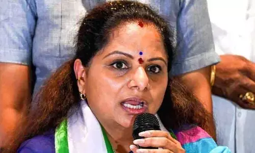 కవిత కొత్త పార్టీ తూచ్..! ఇక BRSకు ఈక్వెల్‌గా జాగృతి కార్యకలాపాలు