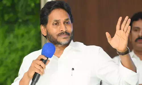 YS Jagan: మళ్లీ ప్రజలకు రేషన్ ​కష్టాలు ఎందుకు..?