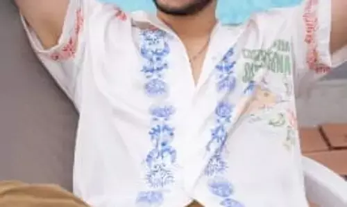 ఘట్టమనేని వారసుడిపై ట్రోల్స్.. అమ్మాయిలను ఏడిపించే విలన్ బ్యాచ్ అంటూ