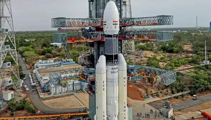 ISRO సిగలో మరో మైలు రాయి ISRO సిగలో మరో మైలు రాయి