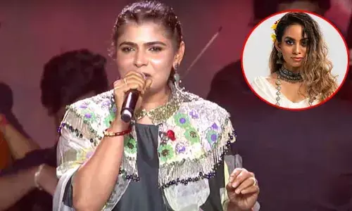 Chinmayi: నన్ను ఆమెతో పోల్చి చూడాల్సిన అవసరం లేదు.. వయసులో చాలా చిన్నదంటూ చిన్మయి కీలక వ్యాఖ్యలు (వీడియో)