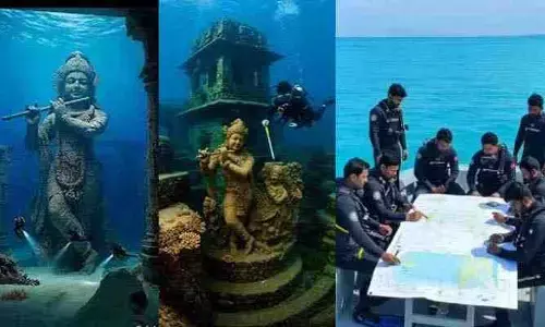 Fact Check : అద్భుతమా.. అబద్ధమా? సముద్ర గర్భంలో శ్రీకృష్ణుడి విగ్రహం..?
