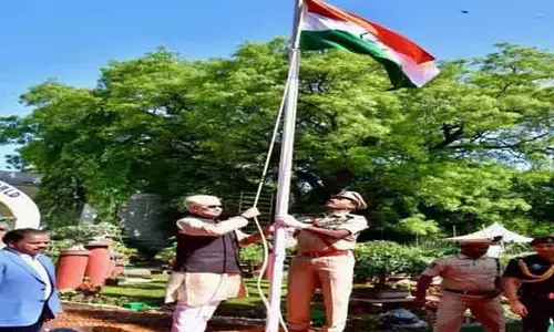 తెలంగాణ రాష్ట్ర అవతరణ దినోత్సవం.. గవర్నర్ చేత ప్రముఖులకు సత్కారాలు