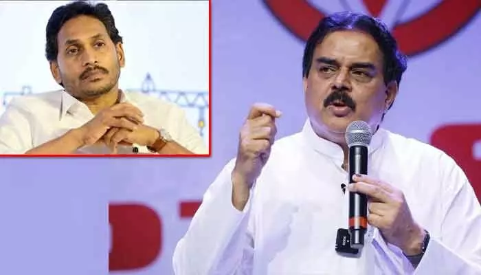 పీడ విరగడై ఏడాది గడిచింది: మంత్రి నాదెండ్ల పీడ విరగడై ఏడాది గడిచింది: మంత్రి నాదెండ్ల