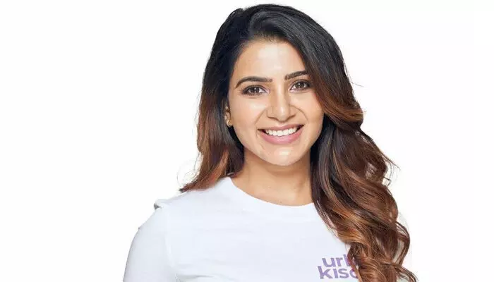 Samantha: లక్షల మందిని మోసం చేస్తున్న సమంత.. నెట్టింట హాట్ టాపిక్గా మారిన సిరియాక్ పోస్ట్.. దుమ్మెత్తిపోస్తున్న నెటిజన్లు Samantha: లక్షల మందిని మోసం చేస్తున్న సమంత.. నెట్టింట హాట్ టాపిక్గా మారిన సిరియాక్ పోస్ట్.. దుమ్మెత్తిపోస్తున్న నెటిజన్లు