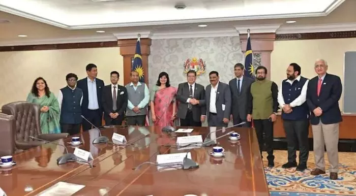 Malaysia: మనవి ఇస్లాం దేశాలు.. భారత్ మాటలు వినకండి Malaysia: మనవి ఇస్లాం దేశాలు.. భారత్ మాటలు వినకండి