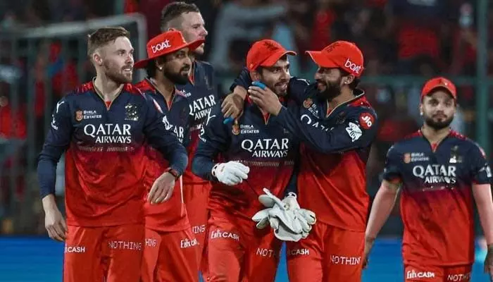 ఆర్సీబీ విజయానికి కారకులు..సీజన్ ఆసాంతం చెలరేగిన ప్లేయర్లు వీళ్లే! ఆర్సీబీ విజయానికి కారకులు..సీజన్ ఆసాంతం చెలరేగిన ప్లేయర్లు వీళ్లే!