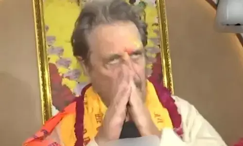 అయోధ్య రామున్ని దర్శించుకున్న ఎలాన్ మస్క్ తండ్రి