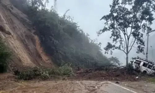 Arunachal: అరుణాచల్ ప్రదేశ్ లో వర్షాలు.. 12 మంది మృతి